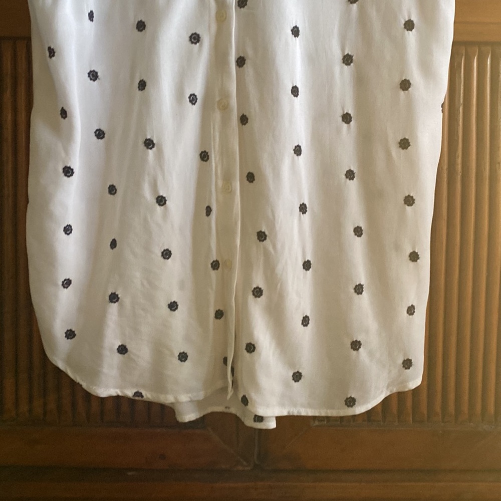 Women’s Loft Capped Sleeved Blouse - Picture 5 of 12